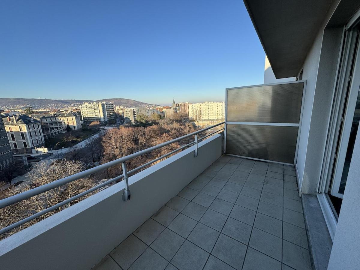 F2 Neuf, Centre Ville, Terrasse, Wifi, Garage En Option Apartment *