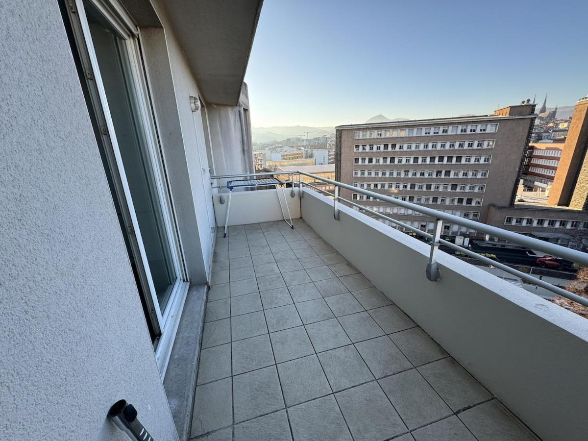 Apartment F2 Neuf, Centre Ville, Terrasse, Wifi, Garage En Option